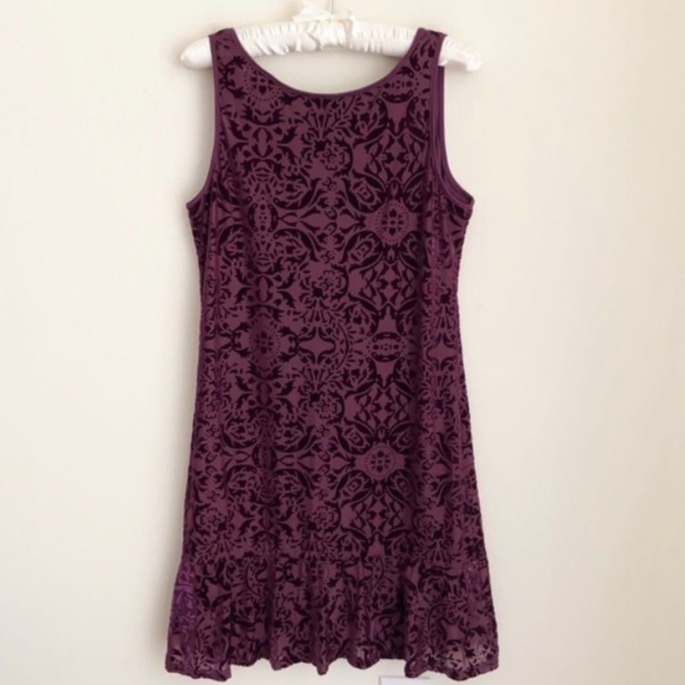 White House Black Market Velvet Sleeveless Burnout Shift Dress